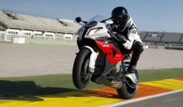 国产最新机车爆料事件,揭秘最新国产机车设计与性能亮点